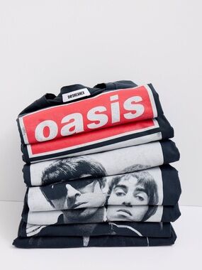 Daydreamer Oasis Tee